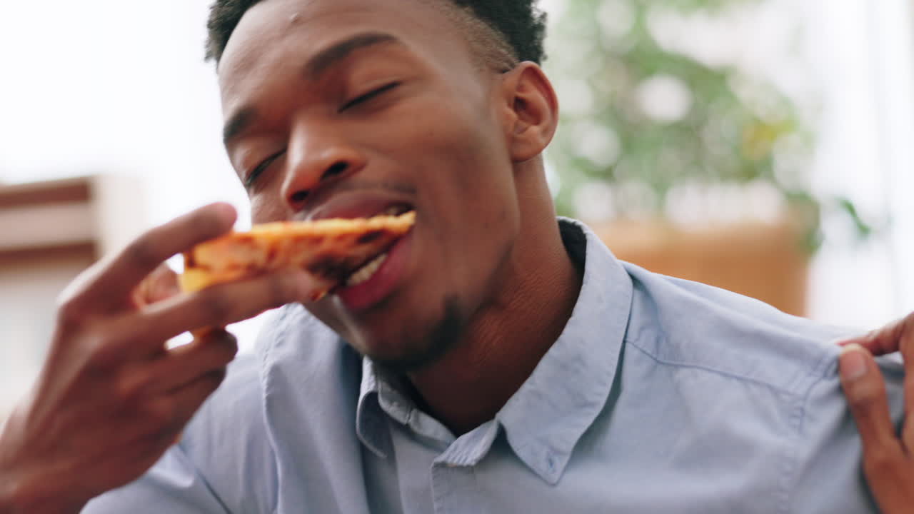 Pizza, fast food and love with a black couple