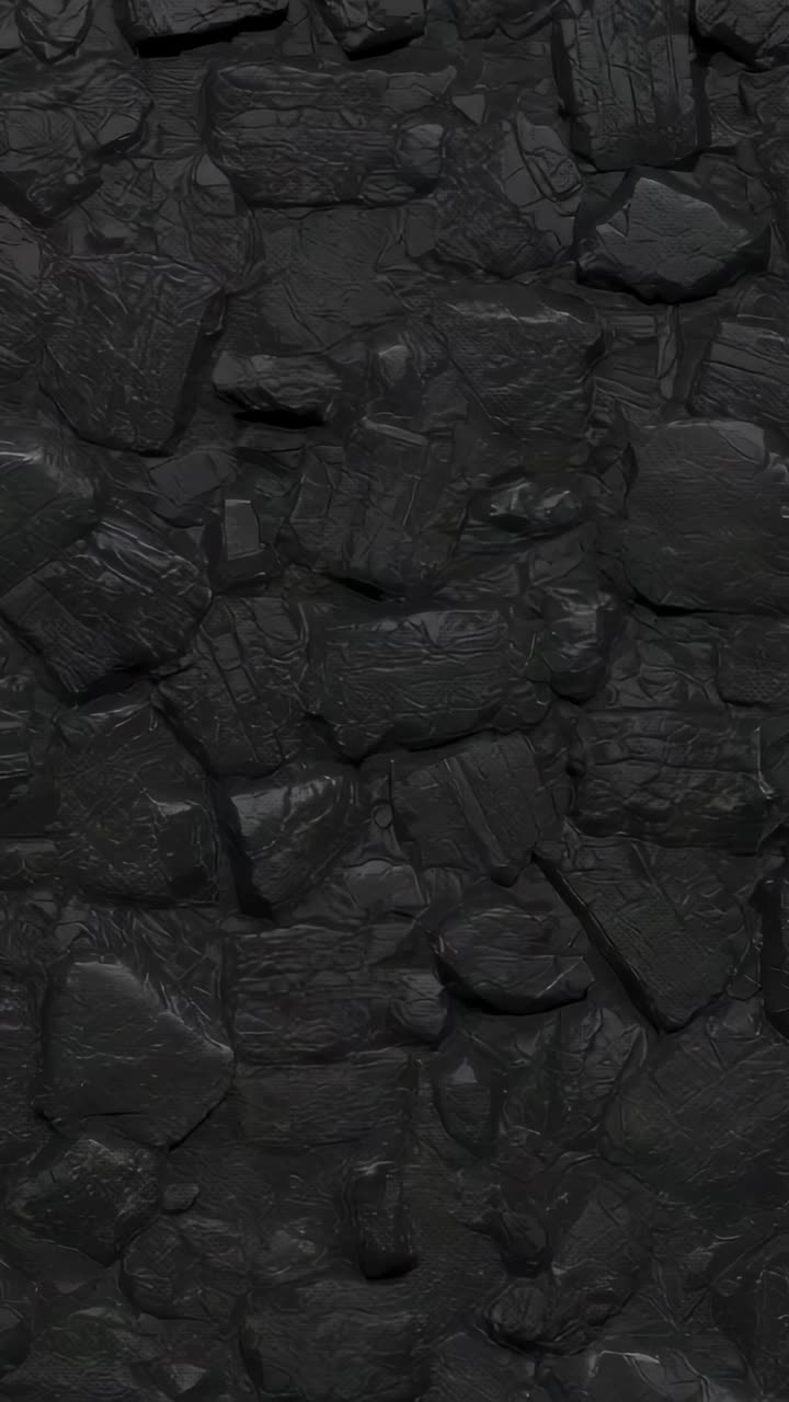 Vertikales Video: Sich verlagernde Kamera, die dunkles, gestapeltes Gestein in Nahaufnahme enthüllt und raue Spalten freilegt