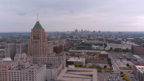 Establishing-drone-shot-of-the-New-Center-area-in-Detroit,-Michigan