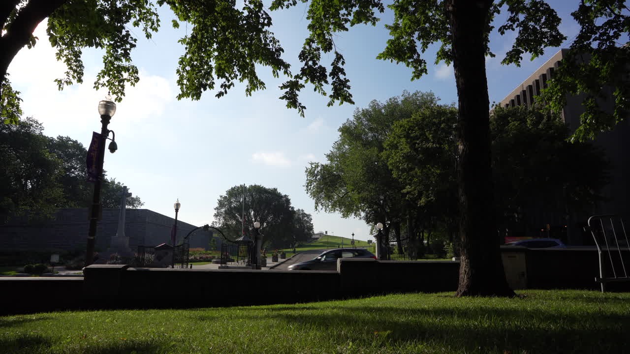 улица сент-луи рядом с парламентом квебека