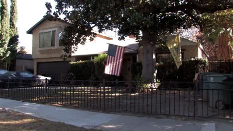 House-in-a-suburb-near-Burbank,-California,-USA