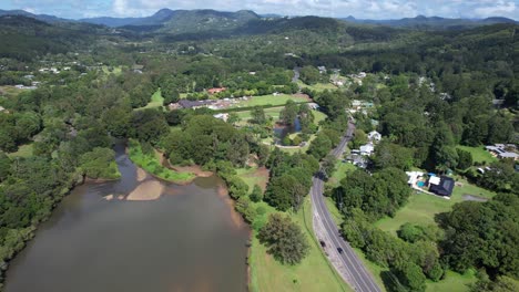 Currumbin-Creek-At-Robert-Neumann-Park-In-Currumbin-Valley,-QLD,-Australia