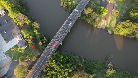 Vehicles-Driving-On-Ballina-Street-Bridge-Crossing-Wilsons-River-In-Lismore,-NSW,-Australia