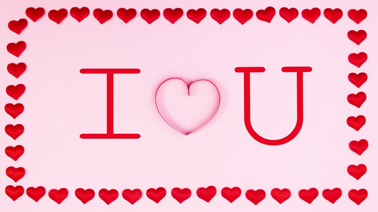 """당신을 사랑합니다"" 문자는 마음의 프레임에 나타납니다. 발렌타인 데이 스 모션"