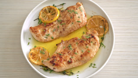 grilled chicken with butter, lemon and garlic