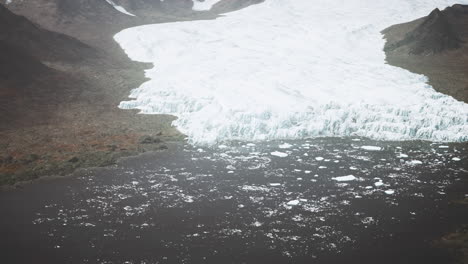 Glaciar-Reenland-Muy-Afectado-Por-El-Calentamiento-Global