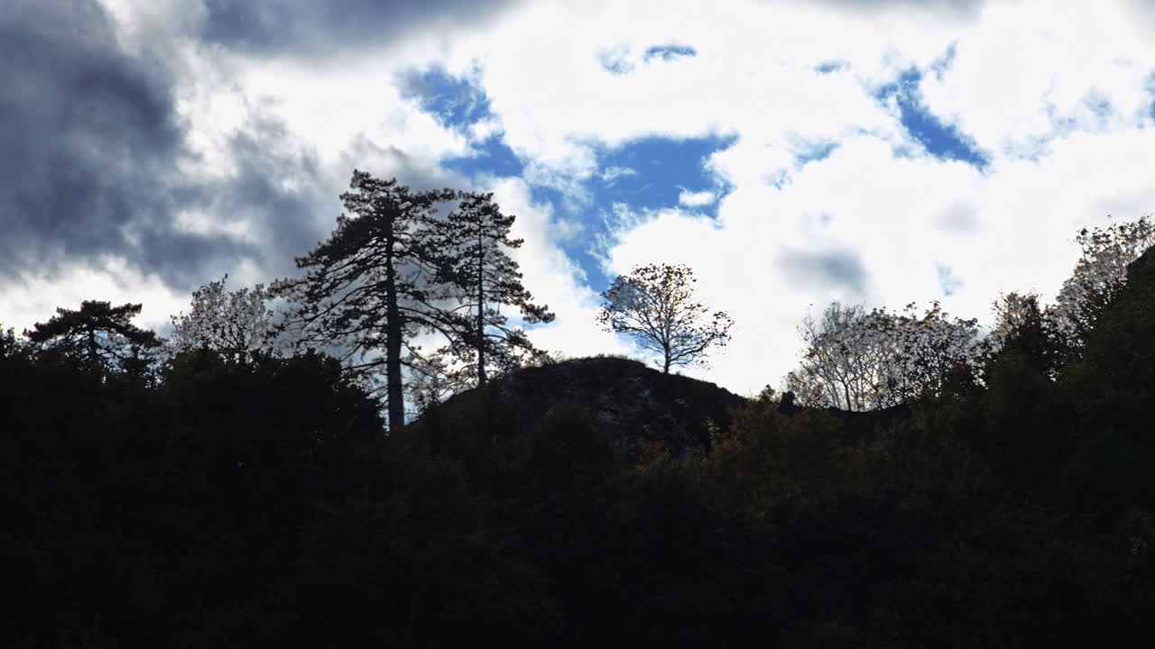 산 꼭대기 - banat, 루마니아 2