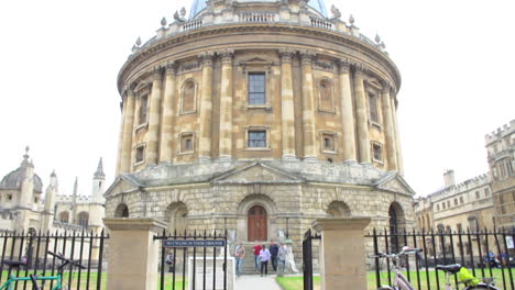 Exterior-View-Of-The-Oxford-Radcliffe-Camera