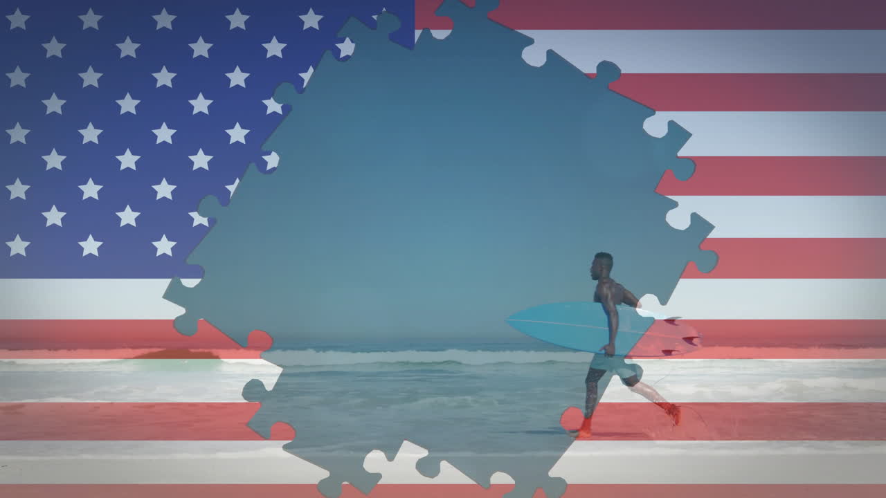 animación de la bandera de los estados unidos sobre un hombre afroamericano con una tabla de surf corriendo en la playa