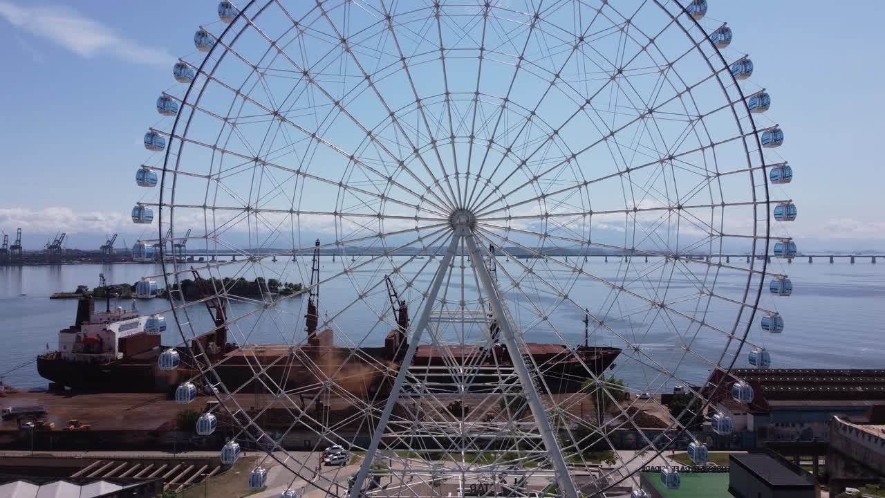 브라질 리우데자네이루 시내의 랜드마크의 공중 풍경, 리우 스타 관광 명소, 유명한 리우 니테로이 다리