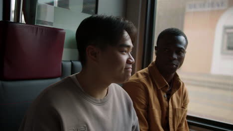 friends talking in the train