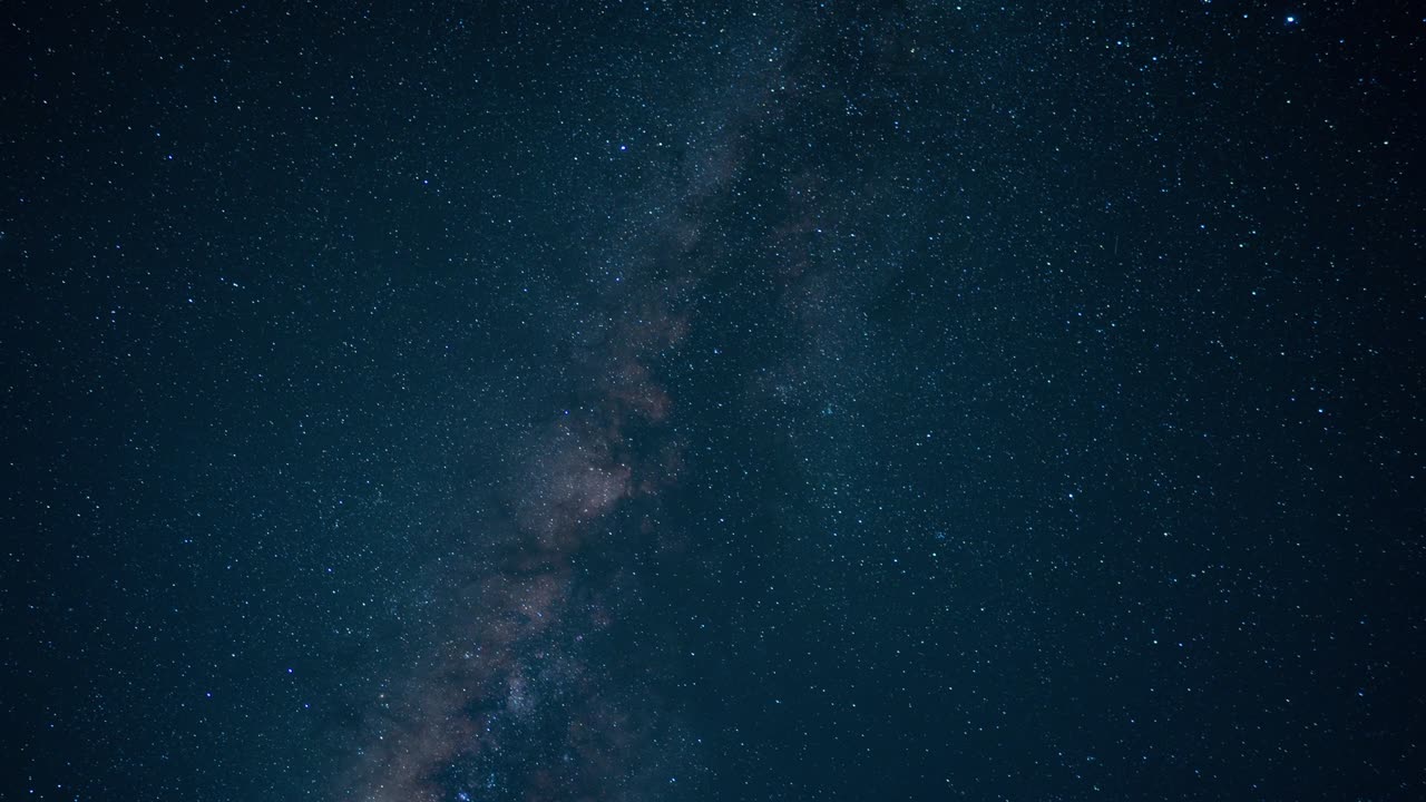 타임 스: 밤하늘을 가로질러 움직이는 은하계