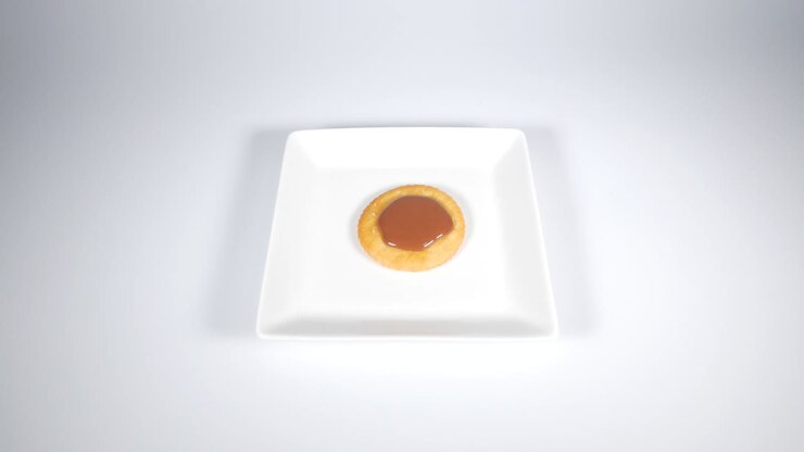 Round crackers with chocolate