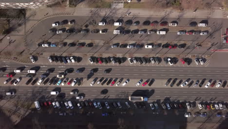 Drone-flight-over-the-campus-of-the-Technical-University-of-Berlin-with-a-view-of-the-Tiergarten,-Bahnhof-Zoo,-Straße-des-17