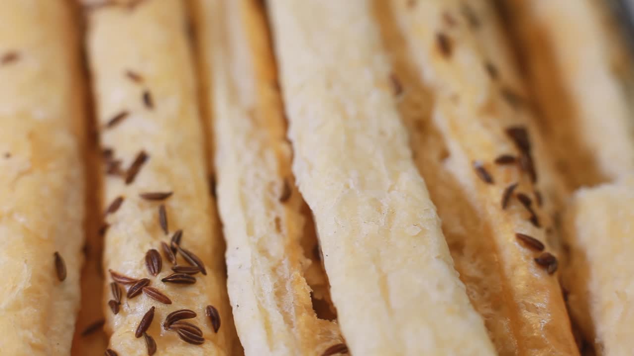 espolvorear el comino con pan