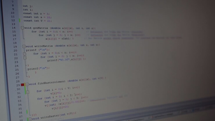 Programmering af et lille program på en notebook på kontoret-2
