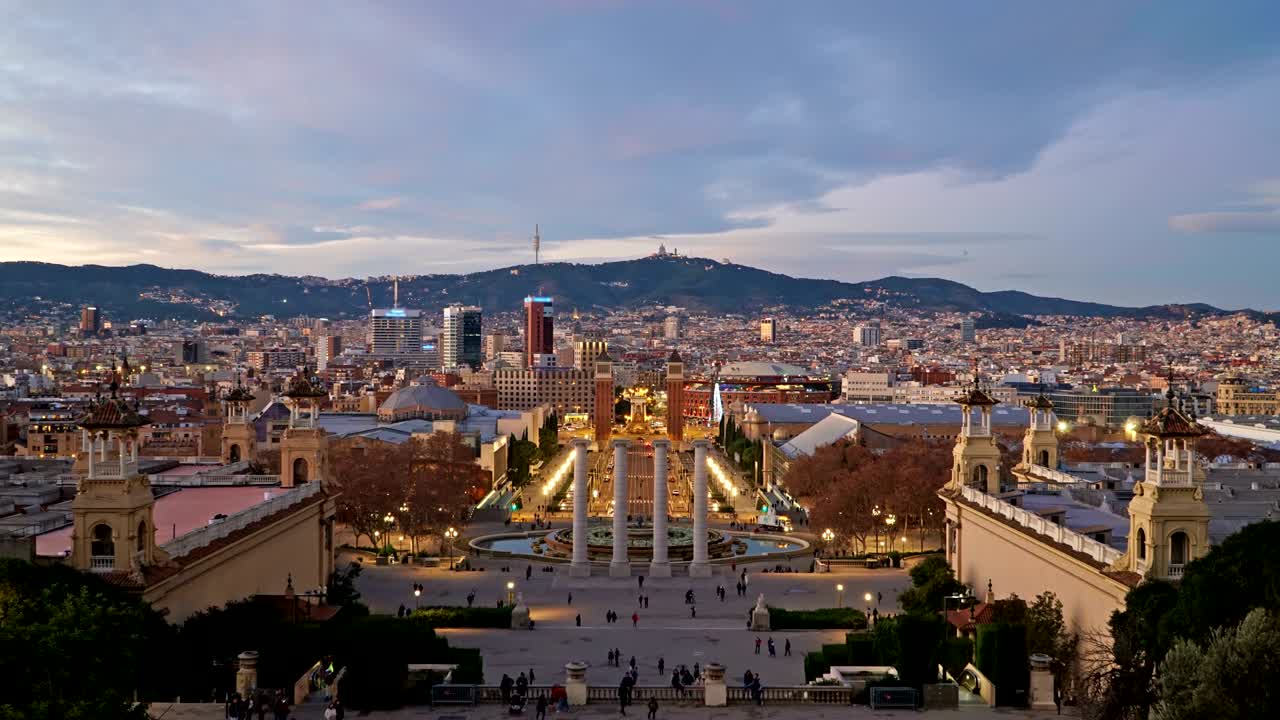 바르셀로나 해가 지는 밤, 스페인의 광장, 타임 스, 바르실로나, 스페인.