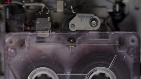 carretes de grabadora de microcassette con cabezal de reproducción y rodillo de presión con efecto de luz pulsante