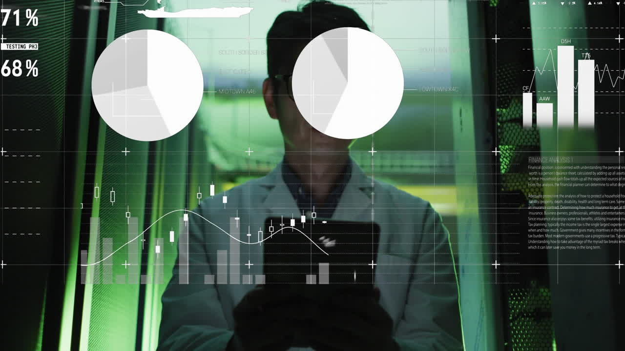 animación de procesamiento de datos financieros sobre científico masculino asiático usando tableta en la sala de servidores.