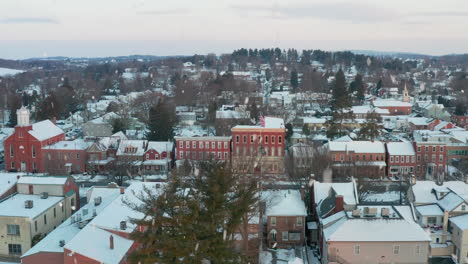 Aerial-of-town-square-in-USA-with-American-flag