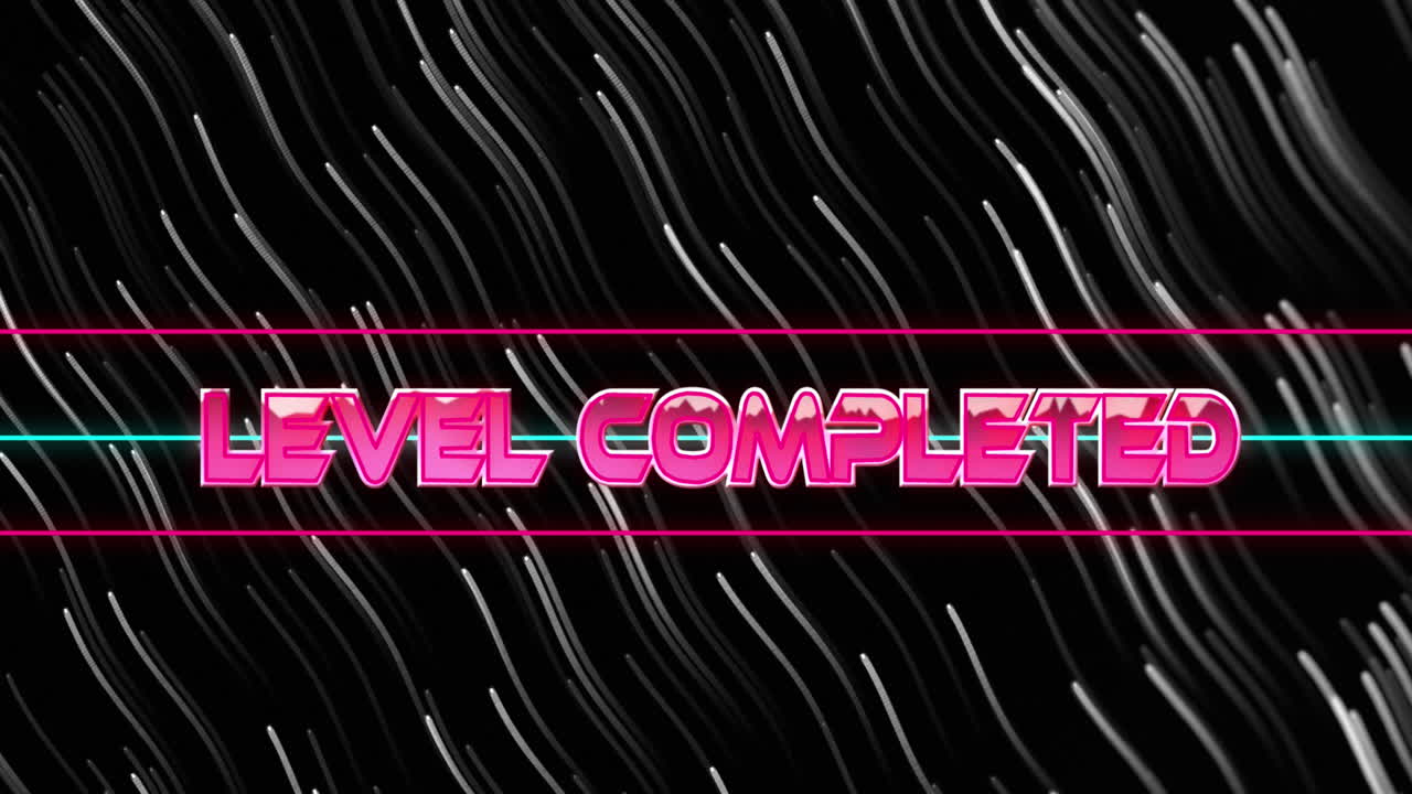 검은색 배경 위에 나선 모양으로 움직이는 선 위에 선 사이에 완료 된 레벨의 애니메이션