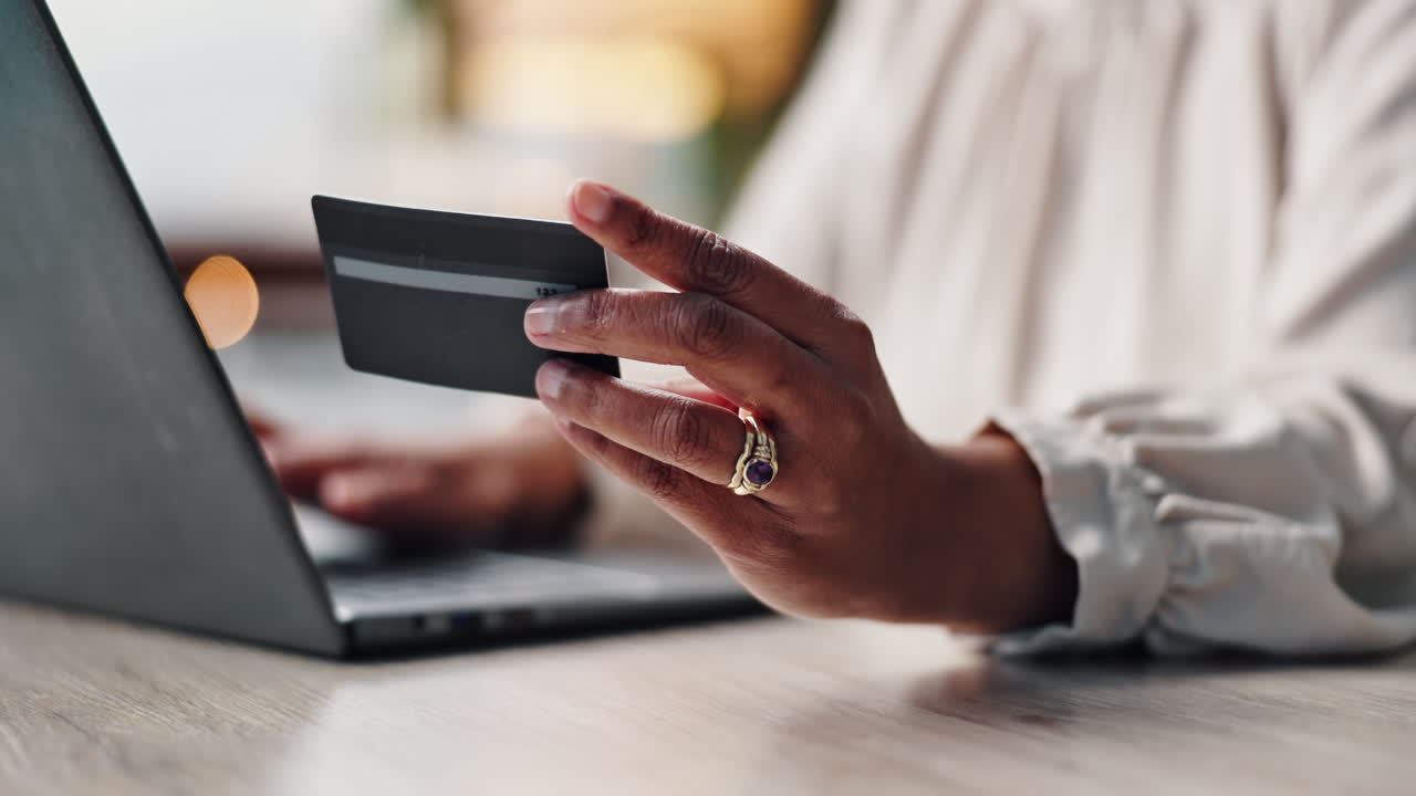 Online shopping with credit card