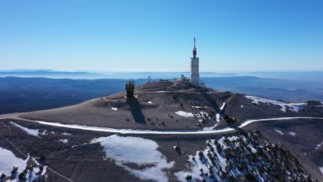 Mont-Ventoux-Riese-Der-Provence-Vaucluse-Luftaufnahme-Wetterstation-Frankreich