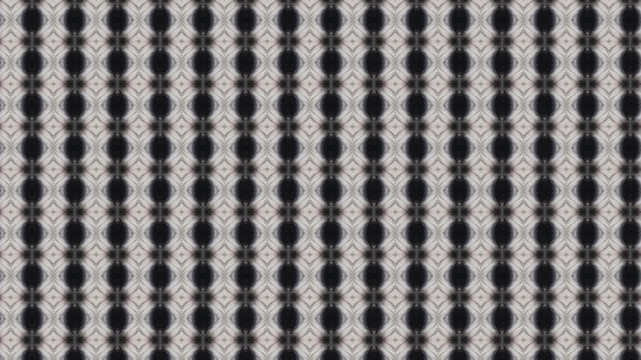 el tigre despierta en el bosque caleidoscopio