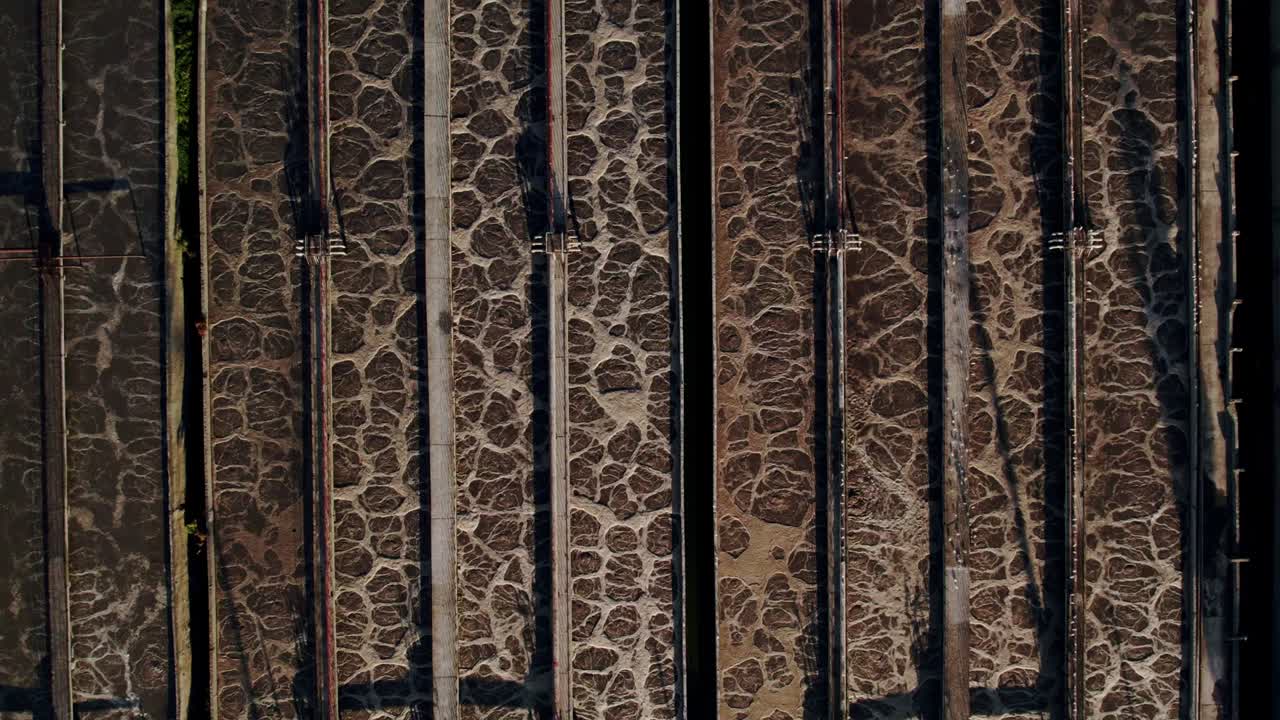 encuestas redondas en plantas de tratamiento de aguas residuales, filtración de aguas sucias o residuales