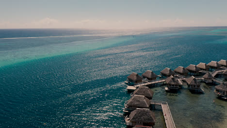 tahití, metraje de drones en la playa de la isla de moorea