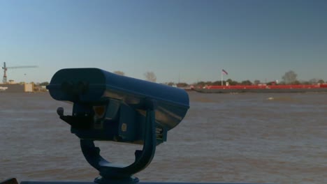 long range binoculars on mississippi river