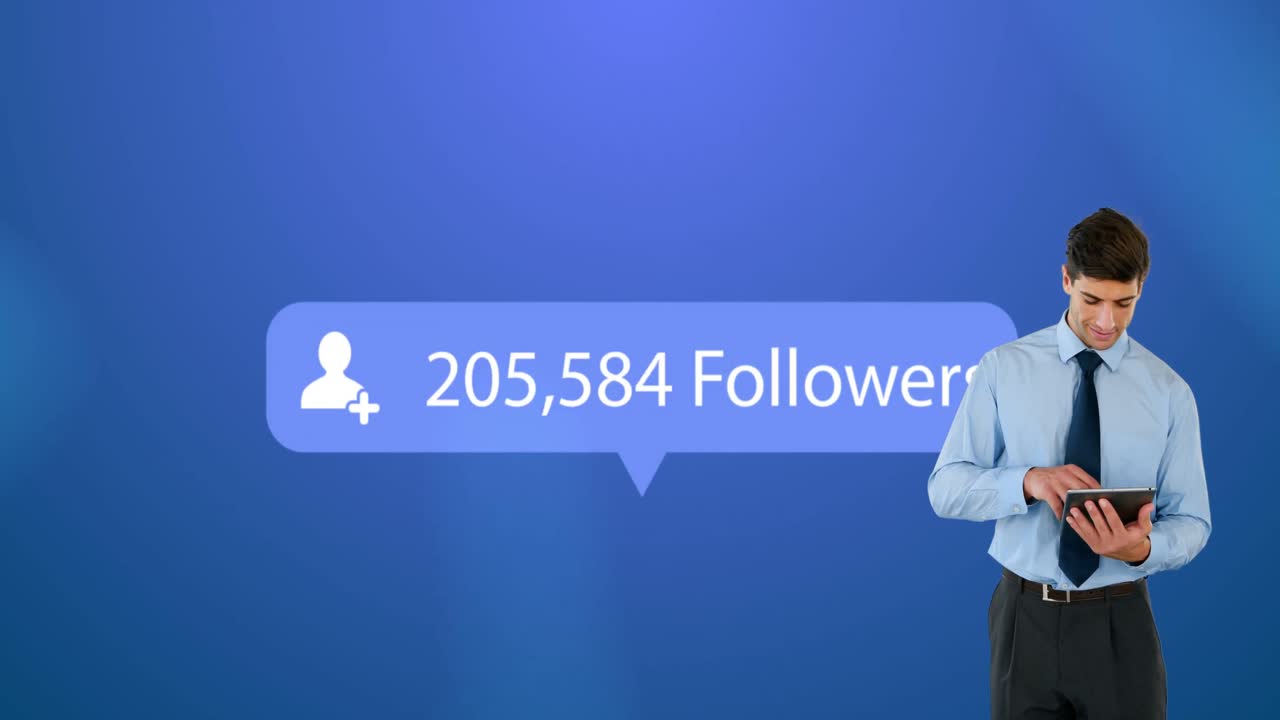 burbuja de habla con seguidores texto con números crecientes contra el hombre usando tableta digital