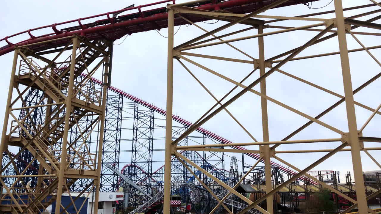 블랙풀 플레져 비치, 빅 블루 호텔에서 바라본 전망