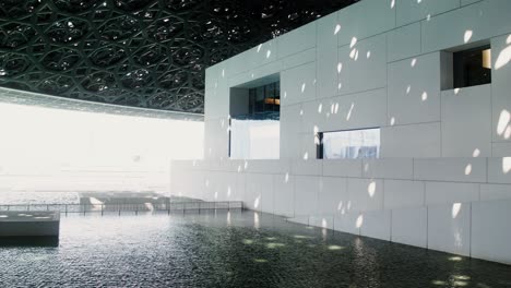 modern architecture of the museum of islamic art