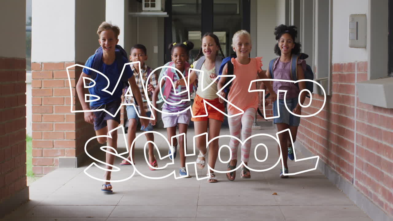 행복한 다양한 학교 아이들에 대한 학교 복귀 텍스트의 애니메이션