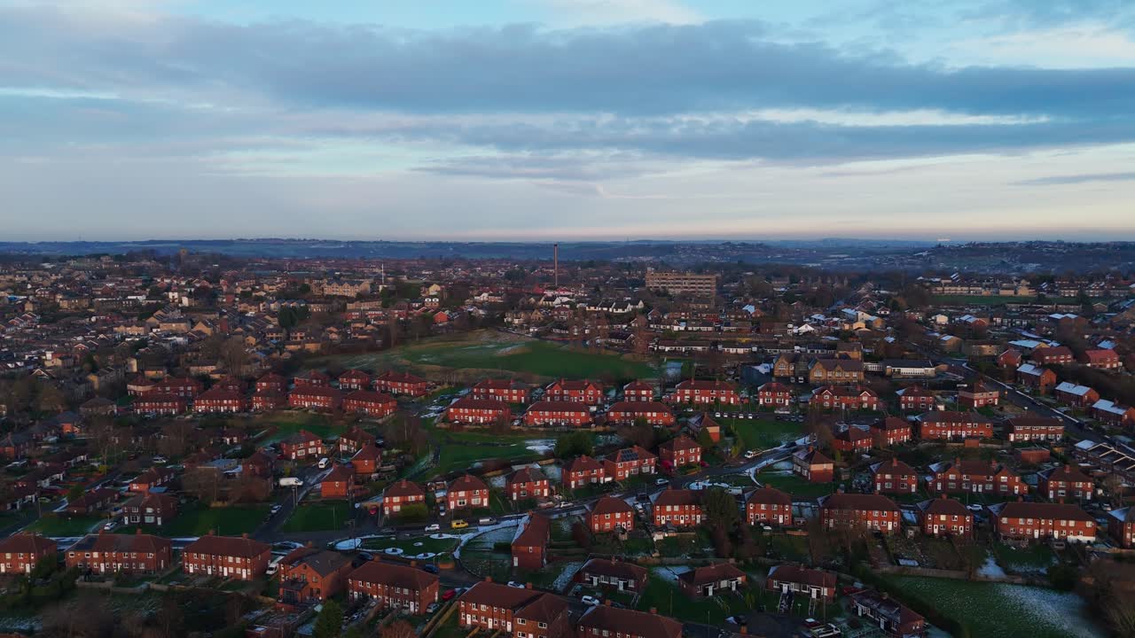 casas adosadas de ladrillo rojo en el reino unido