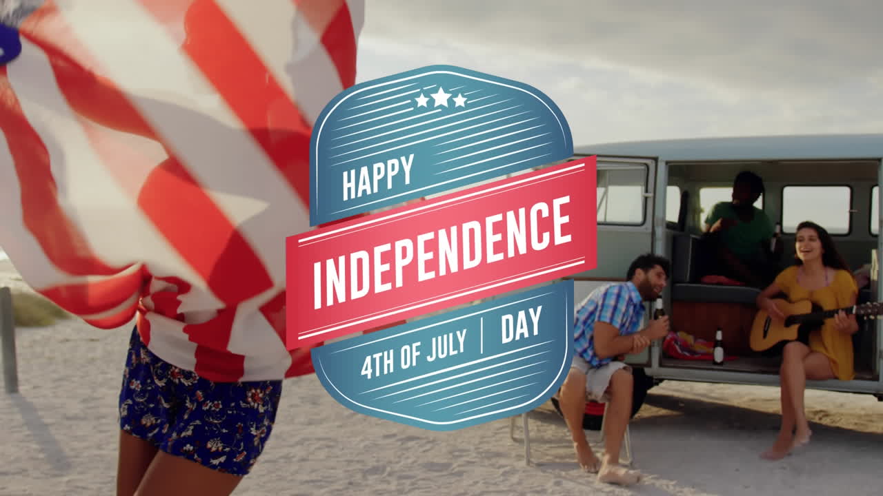 amigos tocando la guitarra y sosteniendo nuestra bandera con la fecha de la independencia en primer plano