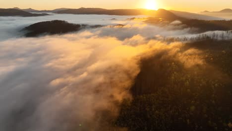 Ein-Weiterer-Schöner-Morgen-In-über-Den-Bergen