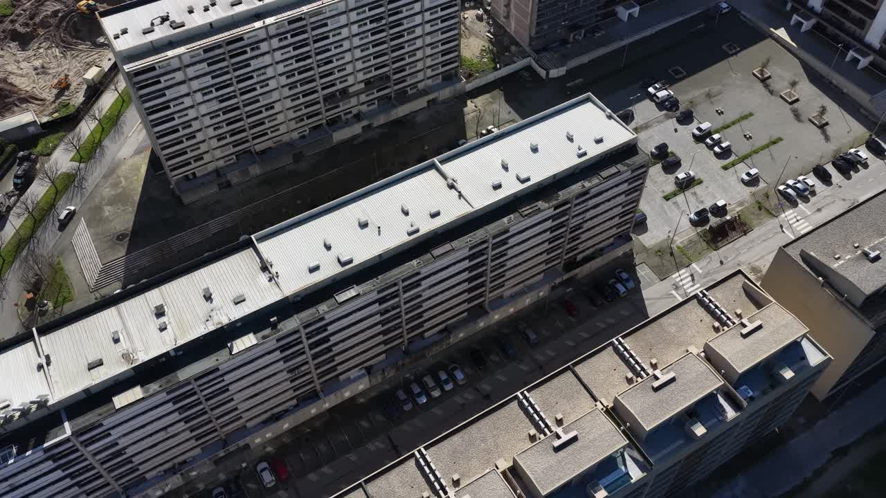 Tomada de drone de blocos de construção em Portugal.