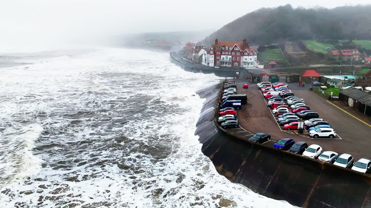 폭풍우의 겨울 장면