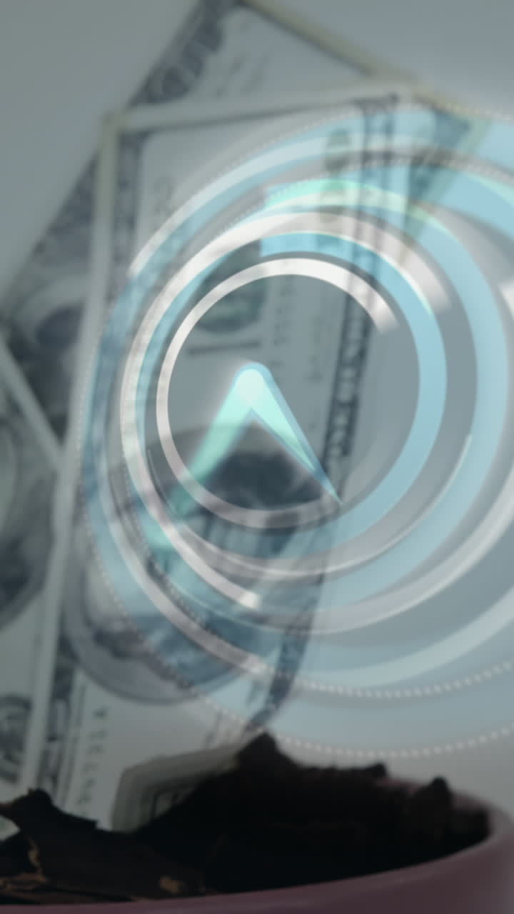 animación del reloj sobre los billetes