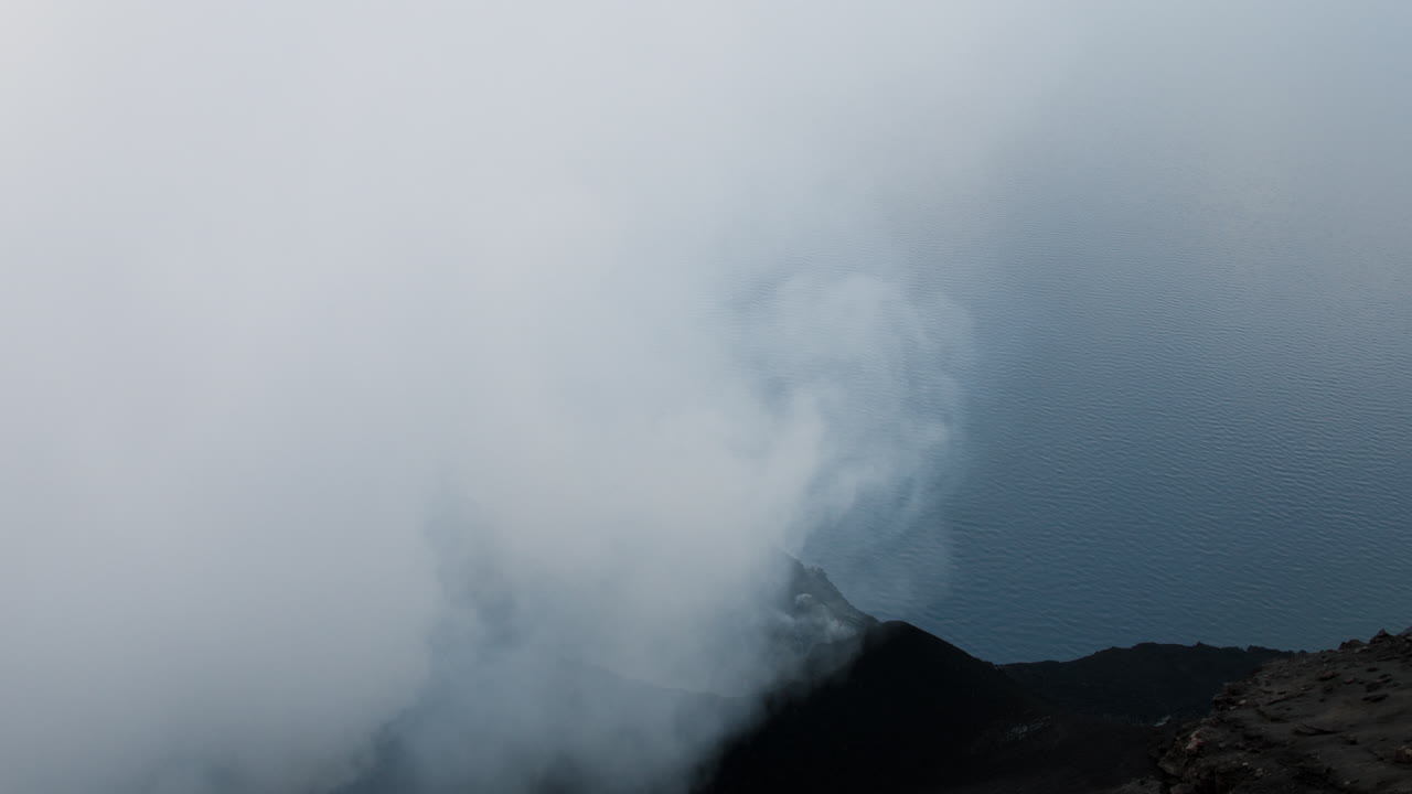 스트롬볼리 화산 4k 21