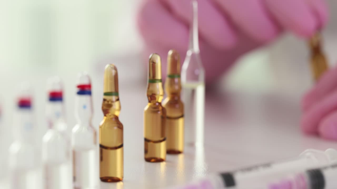 Medical Vials and Syringe