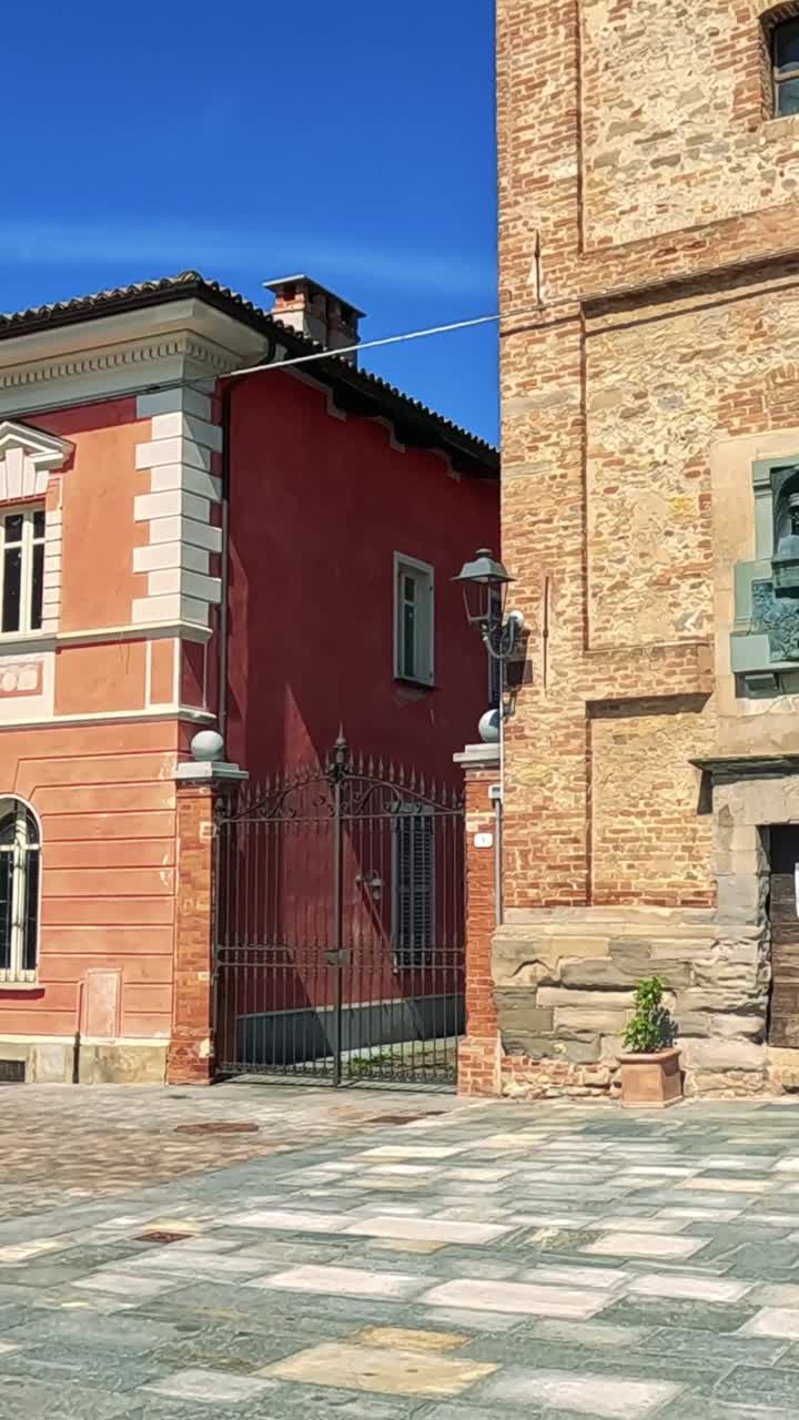 explorando la arquitectura histórica en cuneo, italia