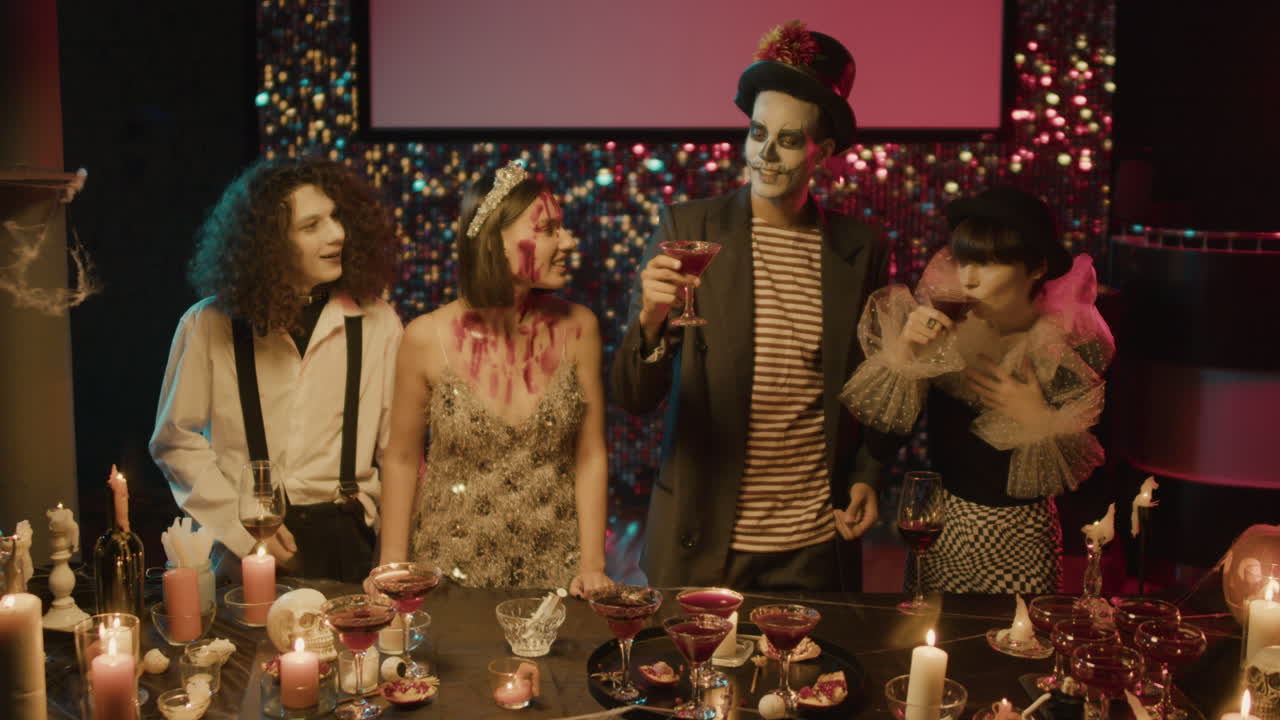 Establecimiento de la mesa de Halloween