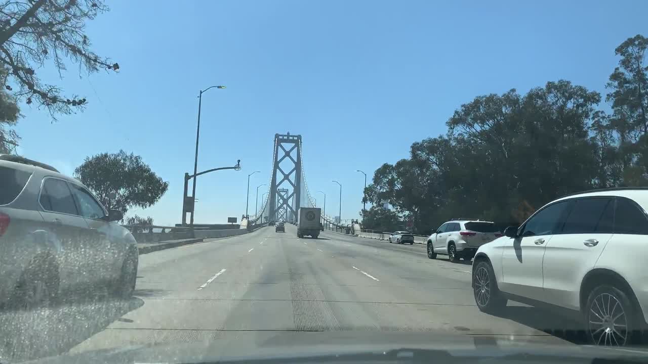 큰 만 다리를 운전