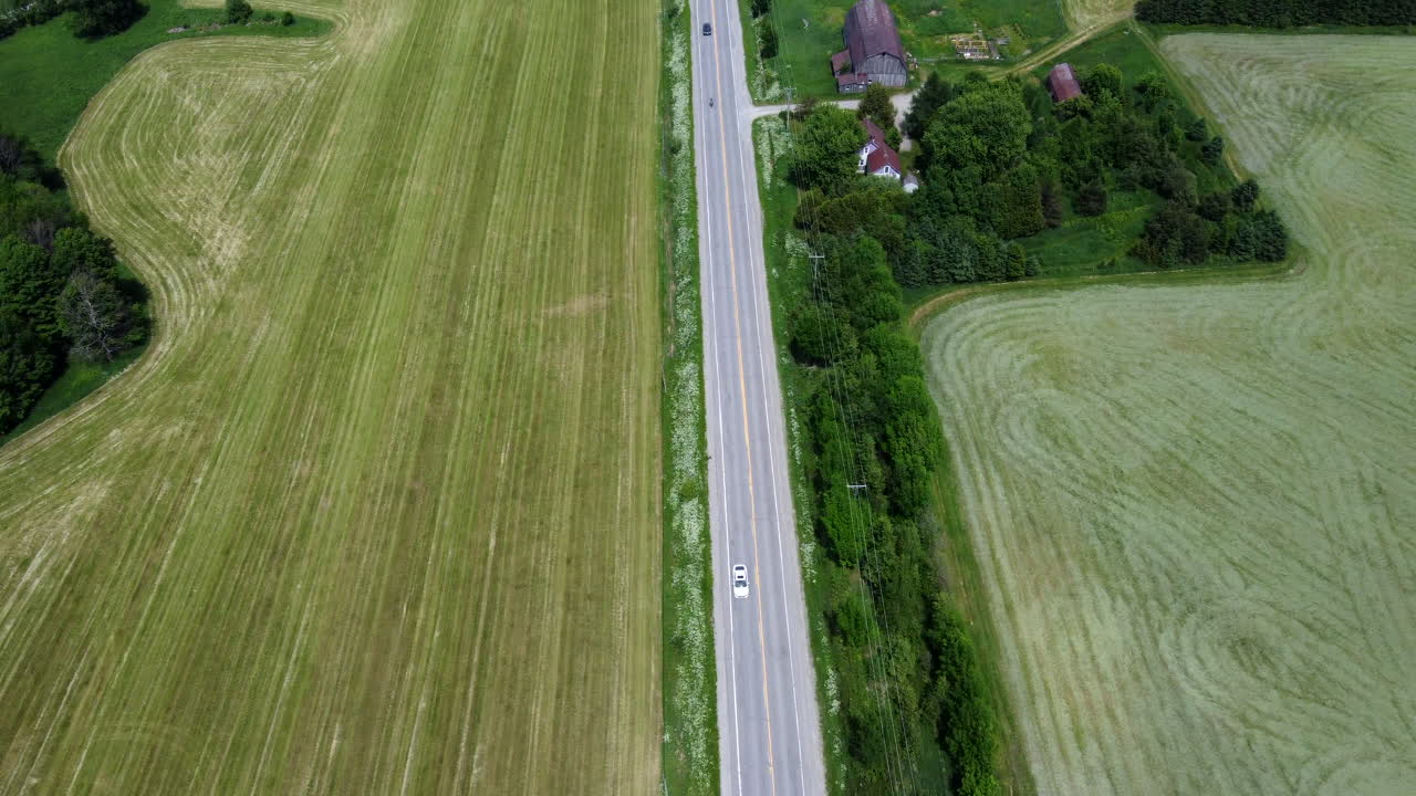 ландшафтный дрон снят в эстри, квебек, канада
