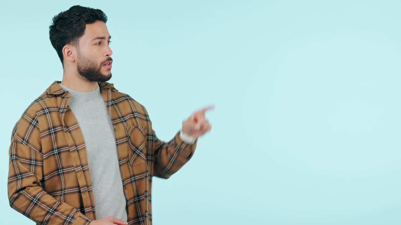 señalando, maqueta o hombre feliz por pasos del menú