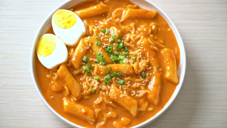 korean instant noodle and tteokbokki in korean spicy sauce, rabokki - korean food style