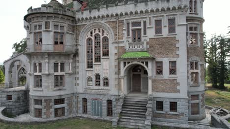 abandoned palace of dona chica, palmela. braga, portugal